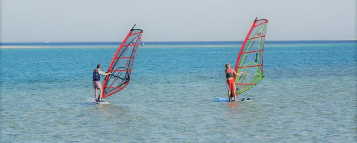 Learn windsurfing in Luz – Lagos