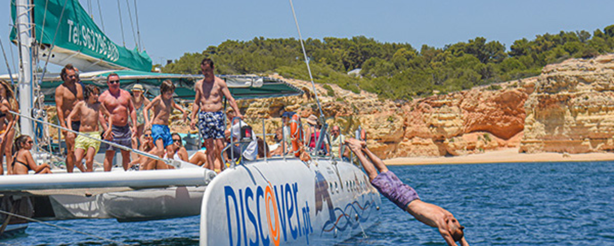 Sailing tour from Portimão to Benagil