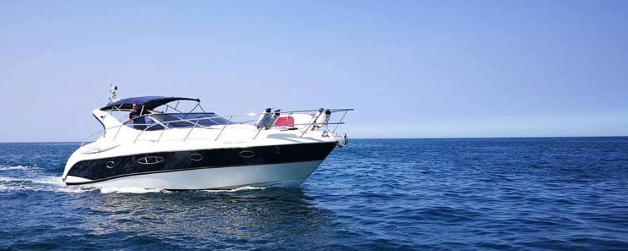 Half-day on a private yacht in Portimão