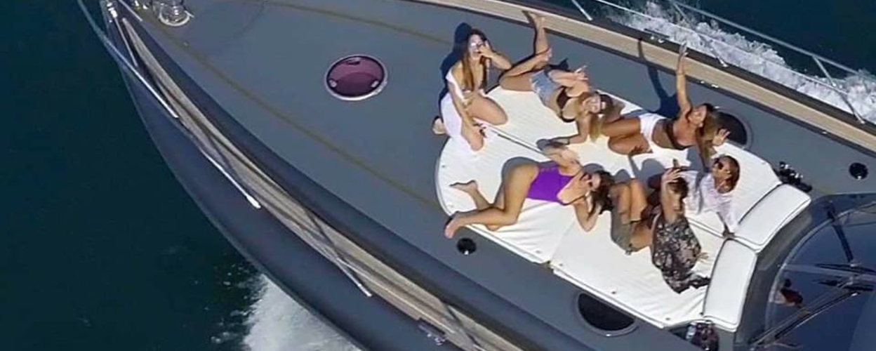 Private motor yacht in Vilamoura – morning