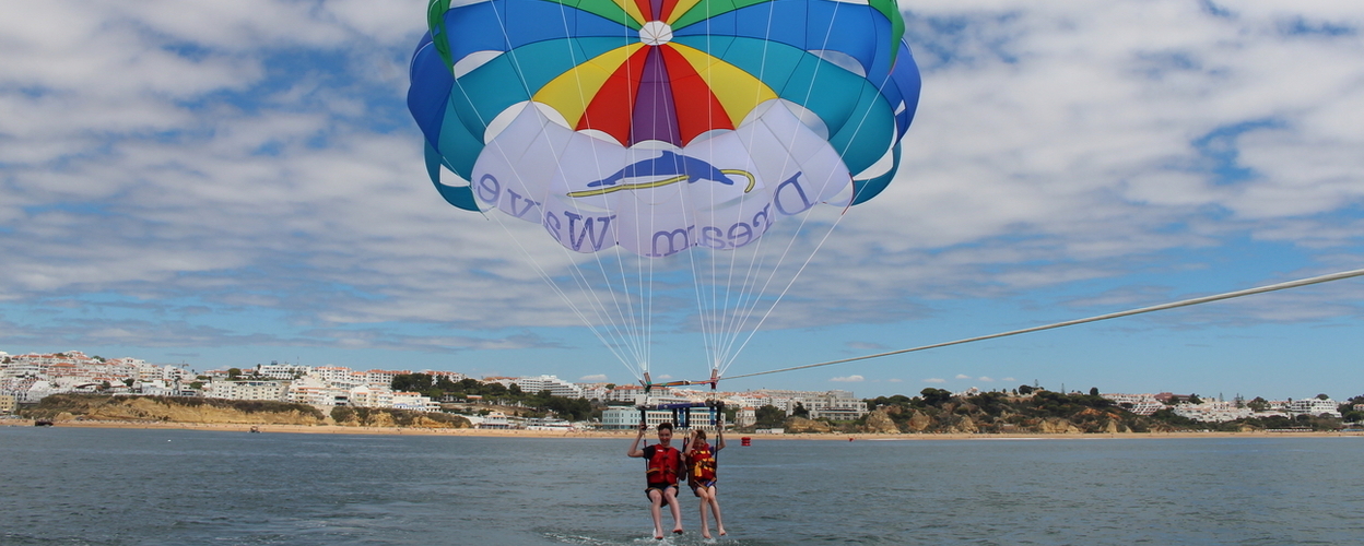 Parasailing in Albufeira