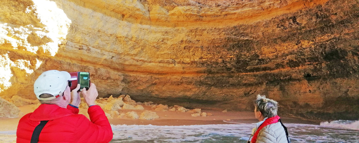 Coast and cave tour in Portimão