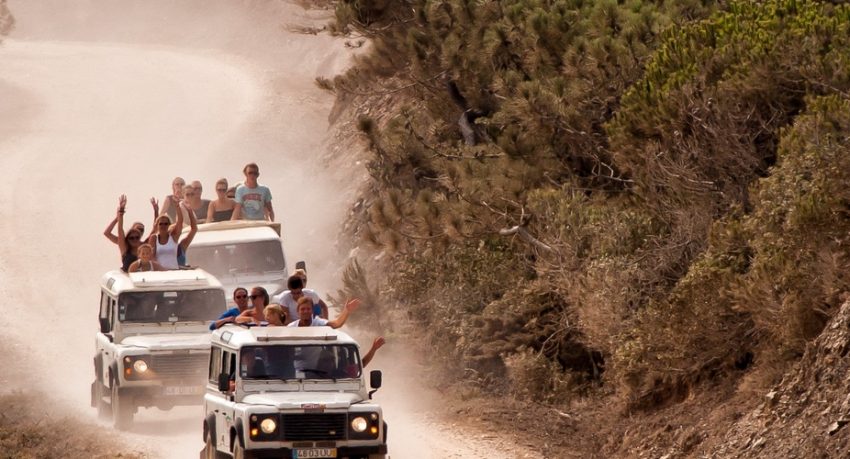 Jeep tour & river cruise in the Algarve