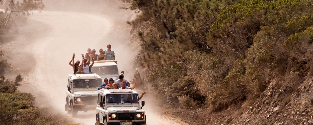 Jeep tour & river cruise in the Algarve