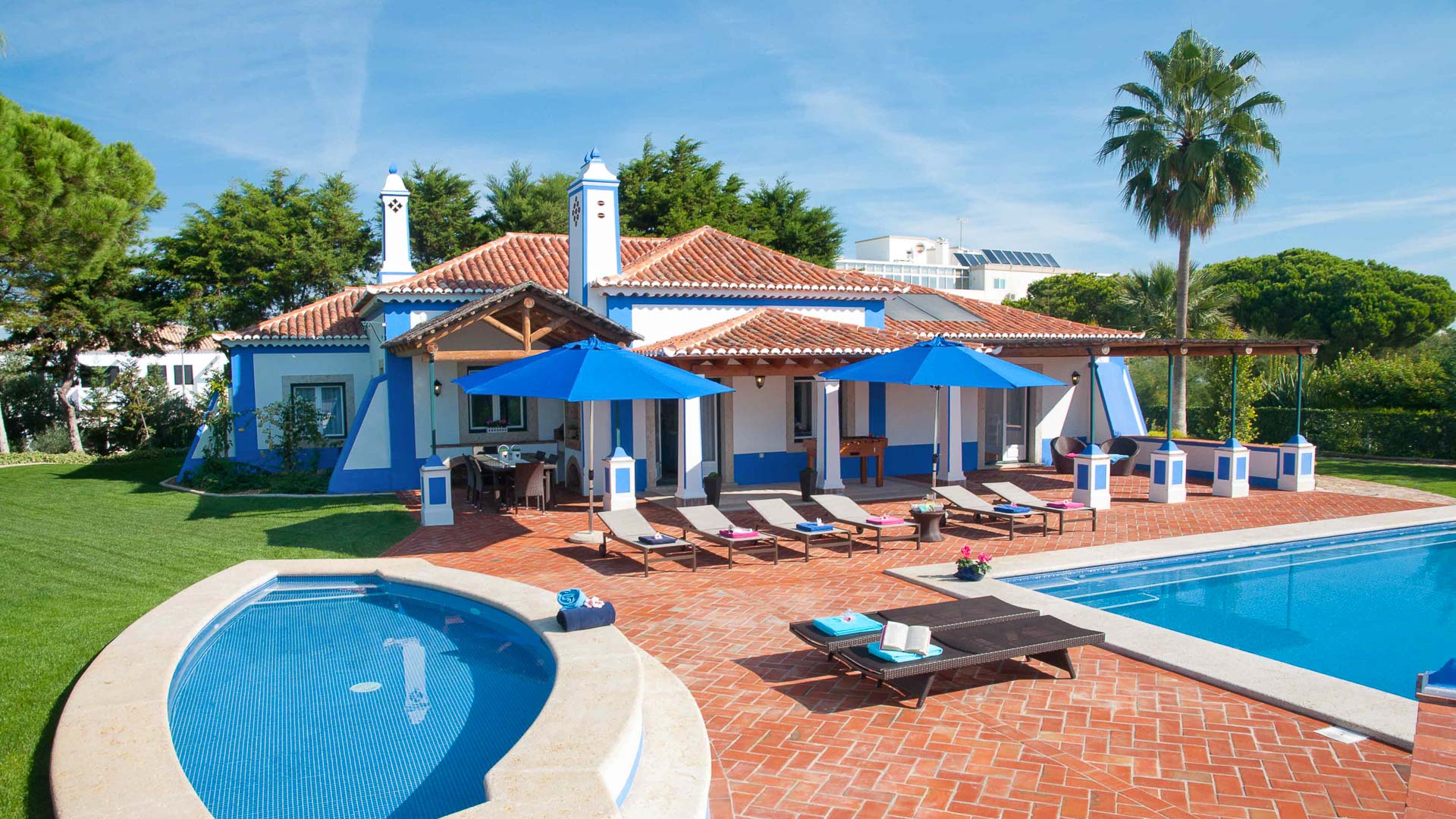 Relax and Unwind at this Immaculate 3-Bedroom Villa in Central Algarve
